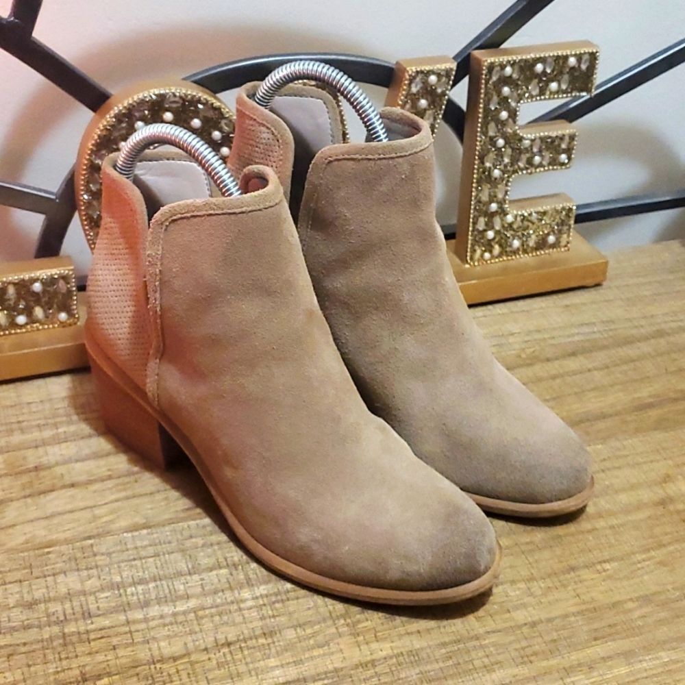 BP Women's Tan Suede‎ Leather Slip On Ankle Booties Sz 5.5 Barris Boho Farmhouse